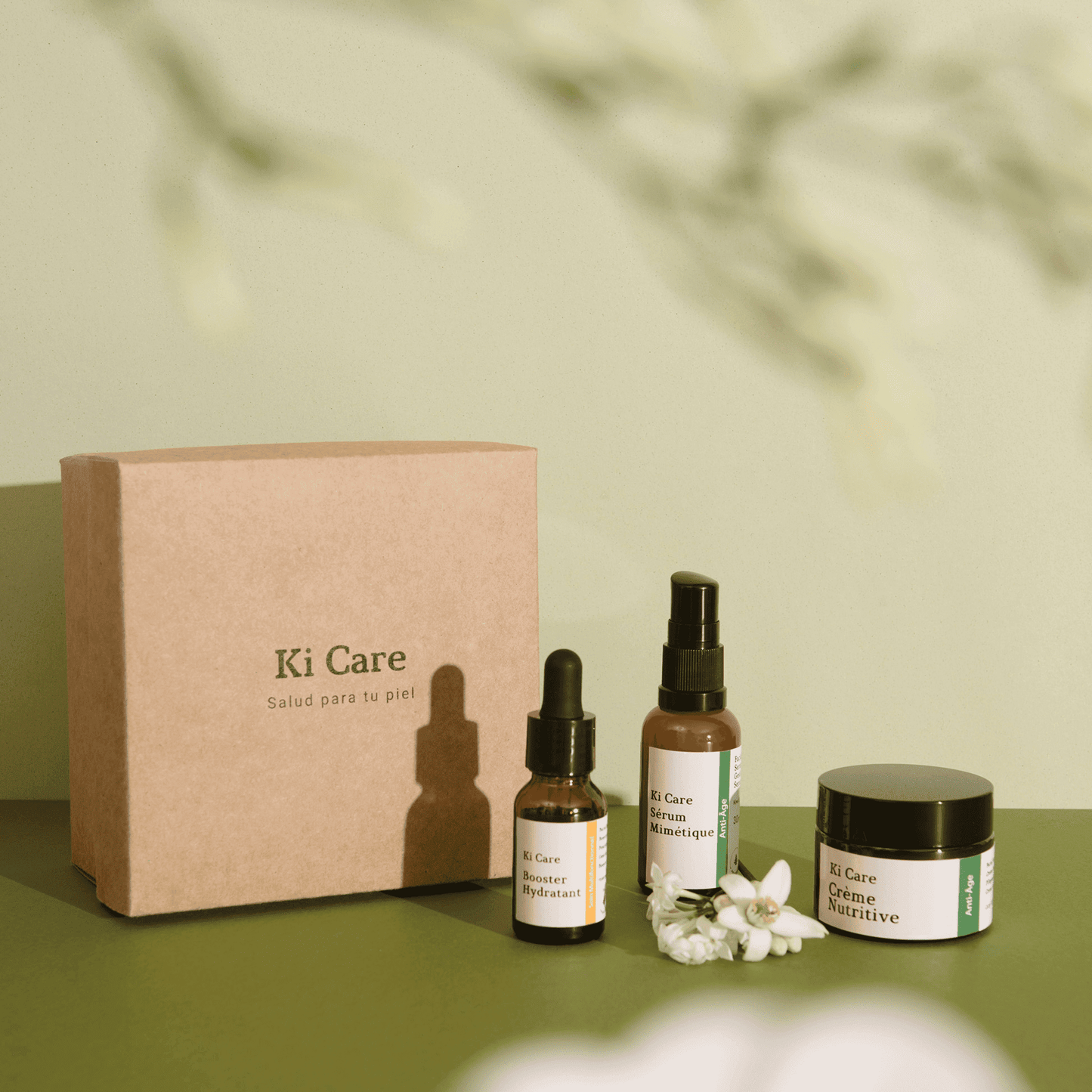 Caja de Regalo con rutina para la piel, el cuerpo y el alma con Moisturizing Booster, Mimetic Serum y Soothing Cream
