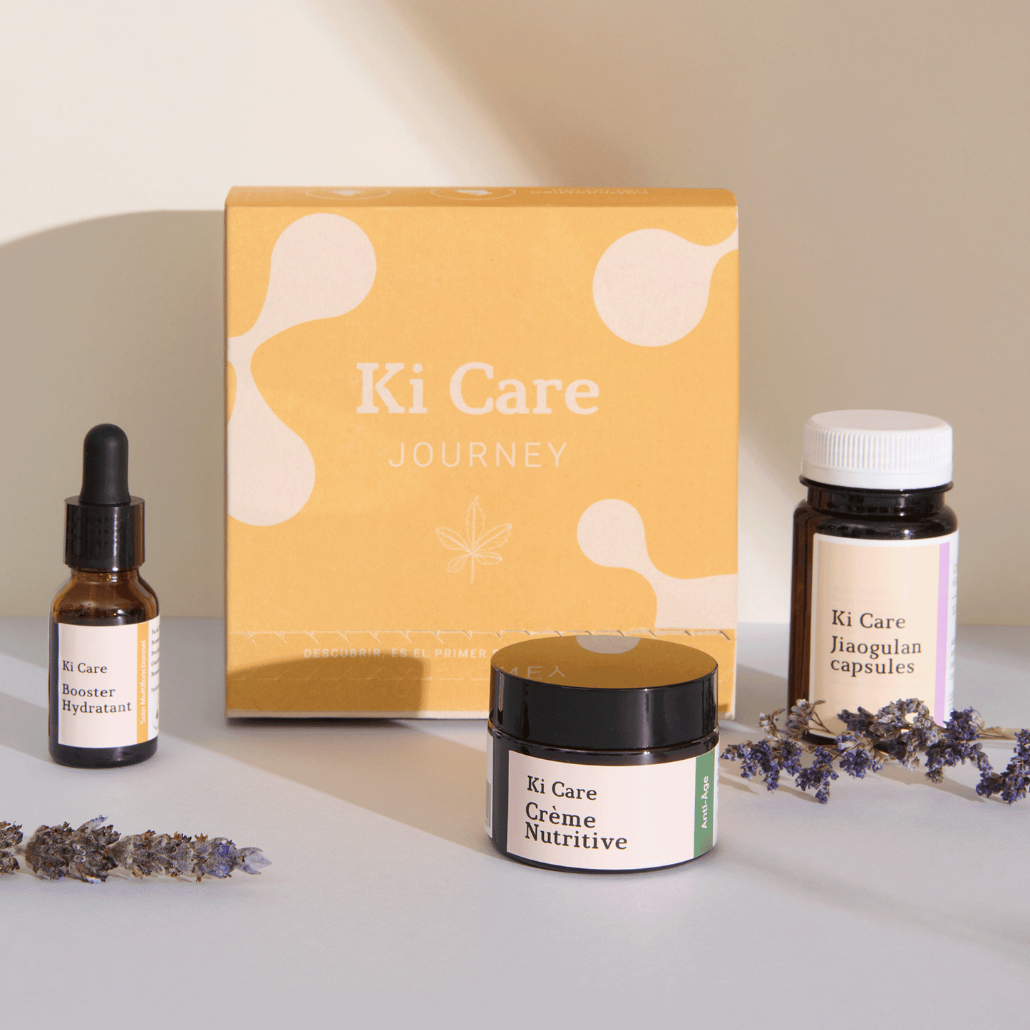Caja de Regalo para la piel, cuerpo y alma que brinda una hidratación profunda. Moisturizing Booster, Soothing Cream y Capsulas de Jiaogulan