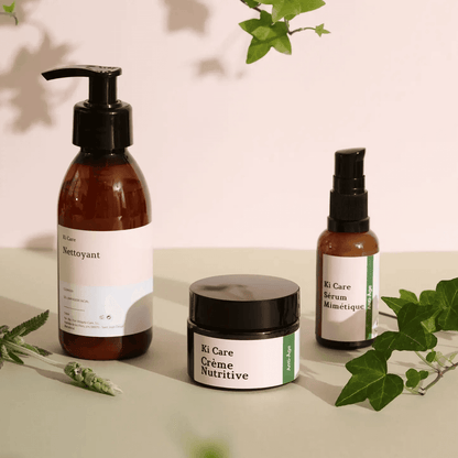 Bodegon de Rutina Antiedad Antioxidante Integral Nutritiva con el Gel Limpiador, el Sérum Mimetic y la Crema Nutritiva